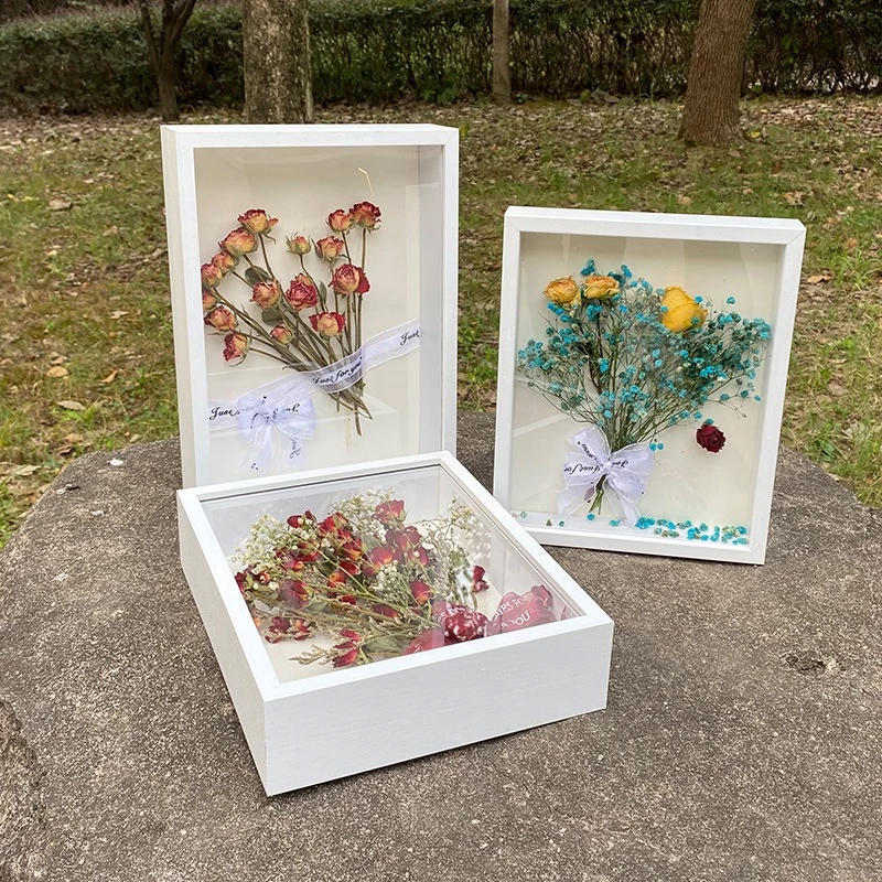กรอบรูปดอกไม้แห้ง 3D สีไม้-สีขาว ของแต่งบ้าน DIY