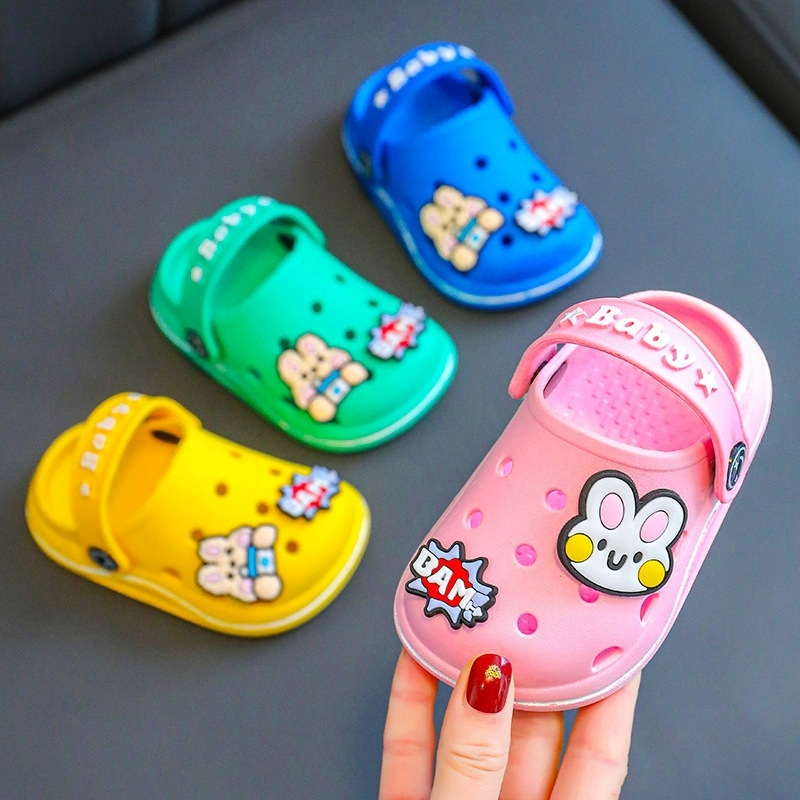 รองเท้ารัดส้นเด็กน่ารัก แฟชั่นรองเท้าน่ารัก ยางนิ่ม เบา ใส่สบาย เหมาะกับหน้าร้อน Baby shoes Children (พร้อมส่งในไทย)
