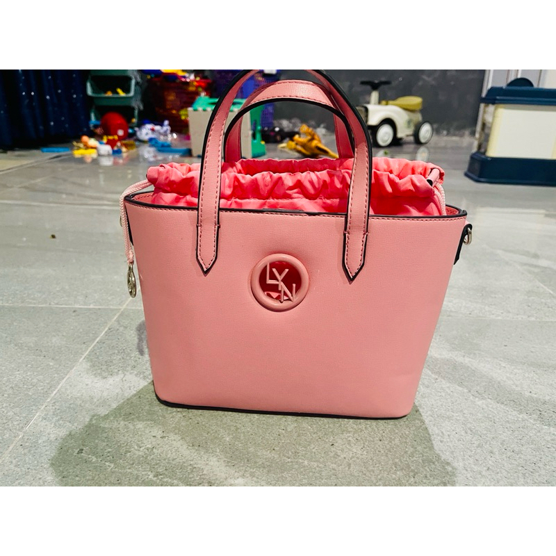 LYNกระเป๋าสำหรับผู้หญิงสะพายข้าง