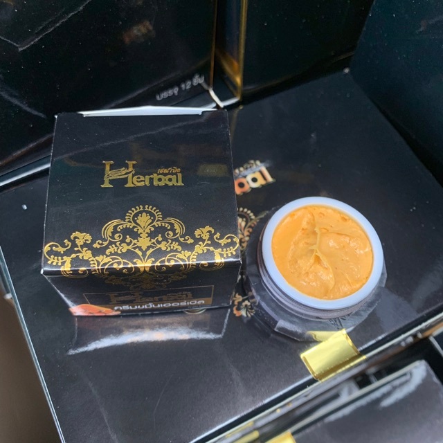 ขมิ้นเฮิร์บ 𝐇𝐞𝐫𝐛𝐚𝐥 ใช้อะไรก็ไม่หาย เปลี่ยนครีมจนท้อ😌 เปลี่ยนครีมจนหน้าพัง!!!! . . 🌙 - รูปที่ 3