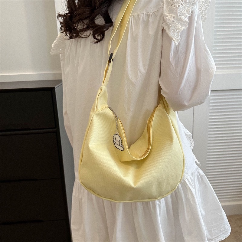 กระเป๋าสะพายไหล่ V27 สีพื้น ผ้าแคนวาส ใบใหญ่ สไตล์เกาหลี น่ารักๆ พร้อมส่งในไทย