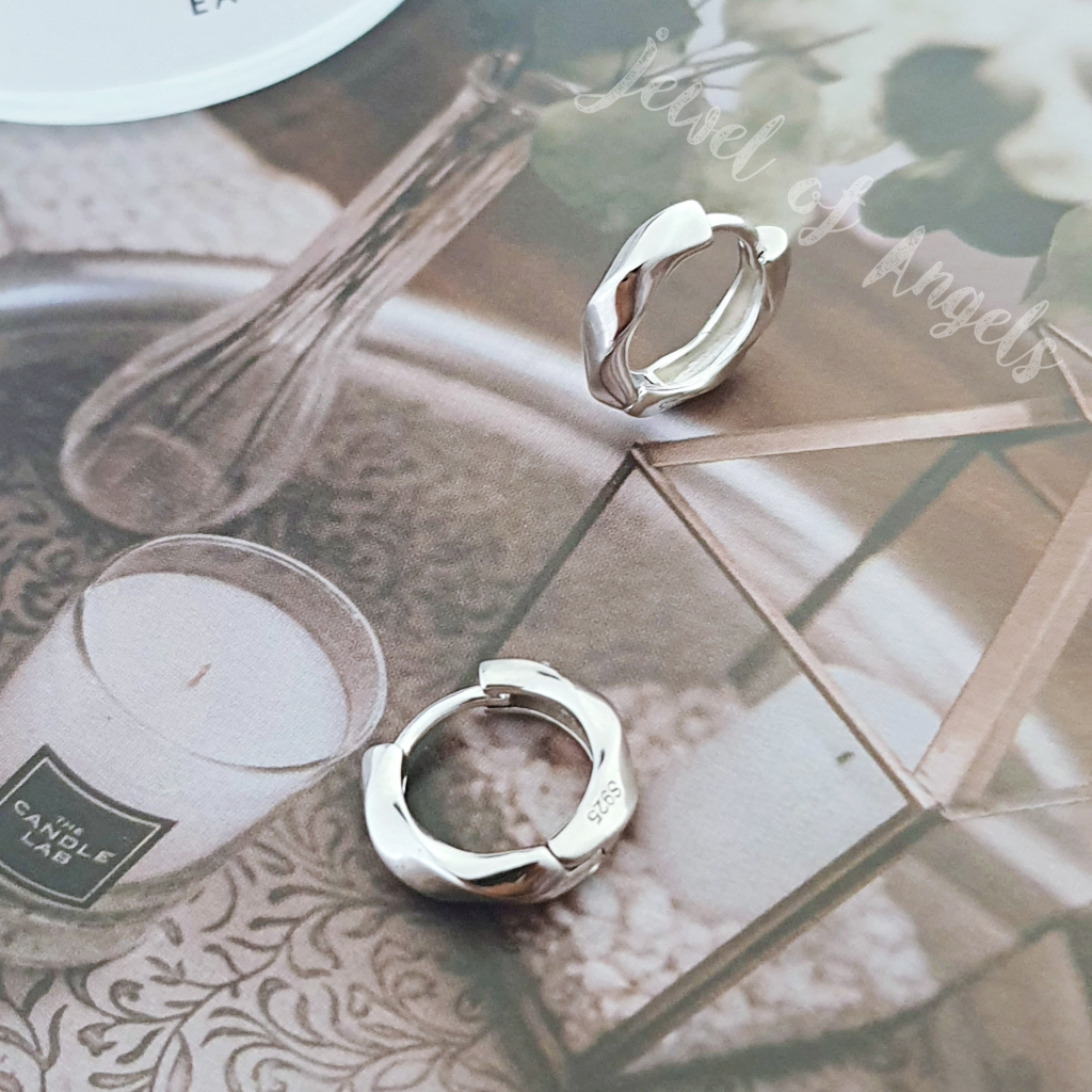 [พร้อมส่ง] ต่างหูเงินแท้ S925 รุ่น Flame ต่างหูห่วงเล็กเกลียวหนา มินิมอล สูง12.4mm เงินแท้ทั้งชิ้น Silver925