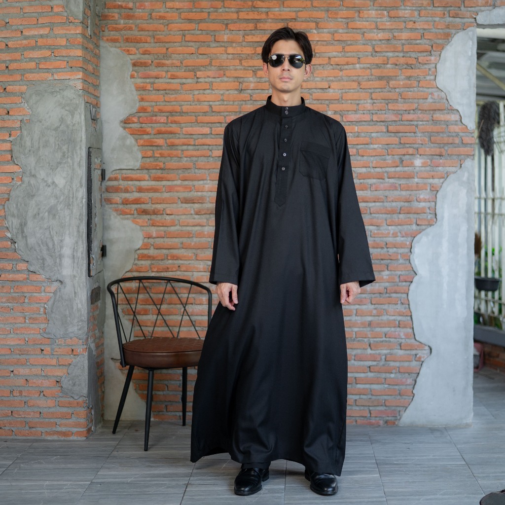โต๊ปสีดำแขนยาว งานแบรนด์ DAFFAH ทรงคอตั้งสุดเท่ งานเนื้อผ้าคอตตอนผสมโพลีเอสเตอร์ AE51วาริสมุสลิม