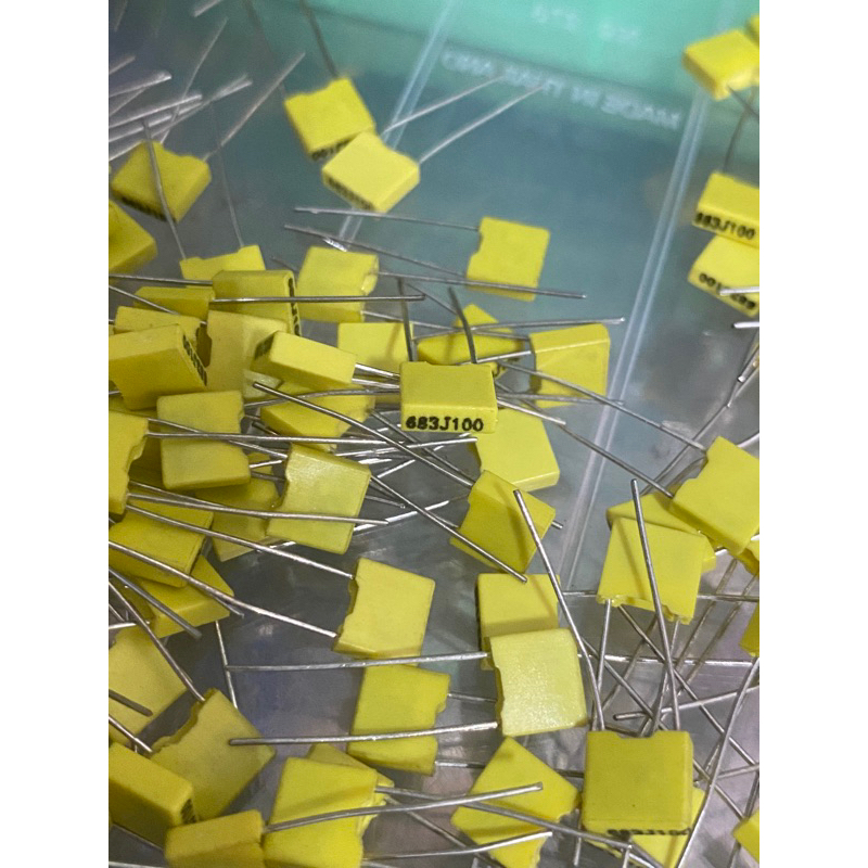 1 Pcs 683J100ตัวเก็บประจุการ 100V683J  0.068UF 100V 683J 5มม.โพลีโพรพิลีนปลอดภัยฟิล์มพลาสติก