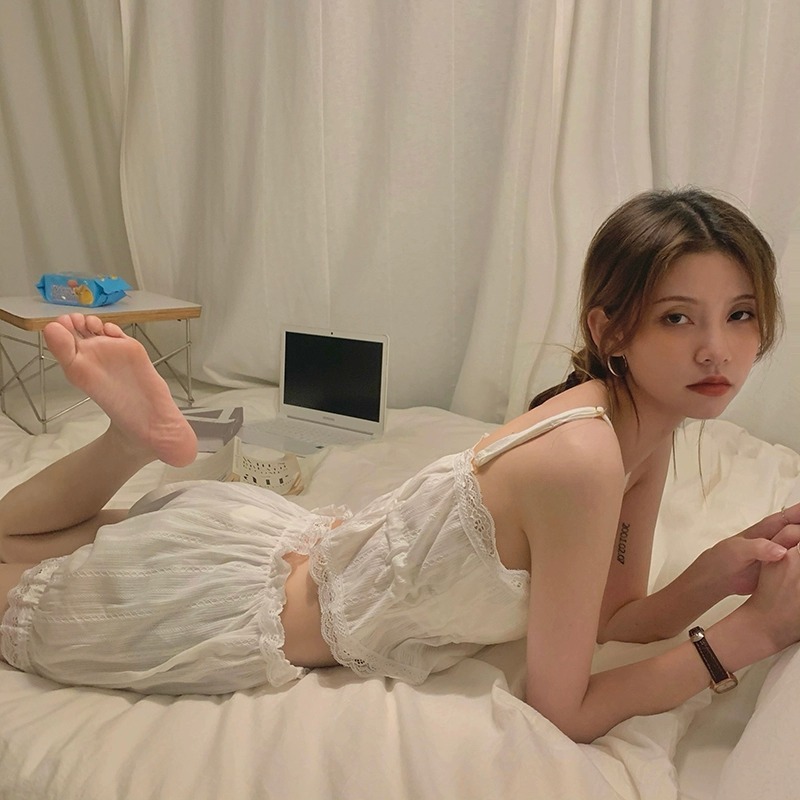 PolarNight ชุดนอนเซต ชุดอยู่บ้าน ใส่สบาย ตกแต่งลูกไม้ สายสะพายไหล่ปรับได้ พร้อมส่งจากไทย（H5092） - รูปที่ 4