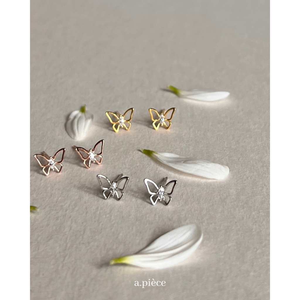 A.piece ต่างหูก้านเงินแท้  Eden Collection : [silver post] Glasswing butterfly stud earrings