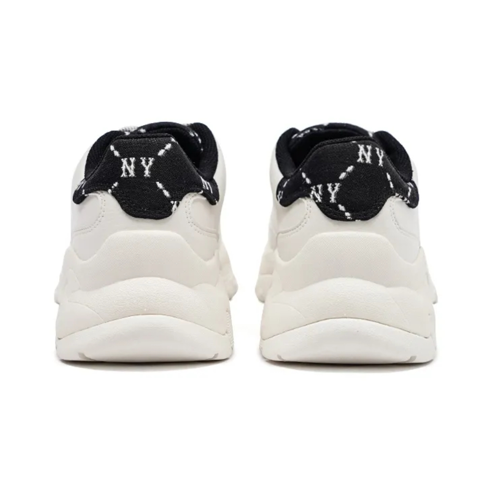 ของแท้100% ตัวแทนจัดซื้อเกาหลี MLB รองเท้าผ้าใบ Unisex men and women casual shoes
