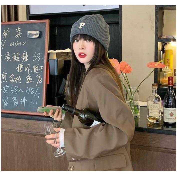 จัดส่งภายในประเทศไทย หมวกไหมพรมบีนนี่ ประดับตัวอักษร มีหลายสี M8