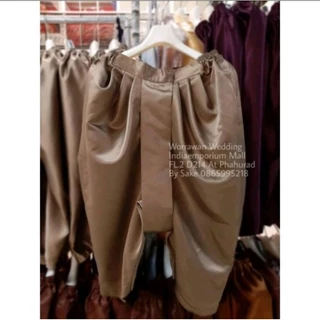 โจงกระเบนสีพื้น ผ้าอย่างดีพร้อมส่ง