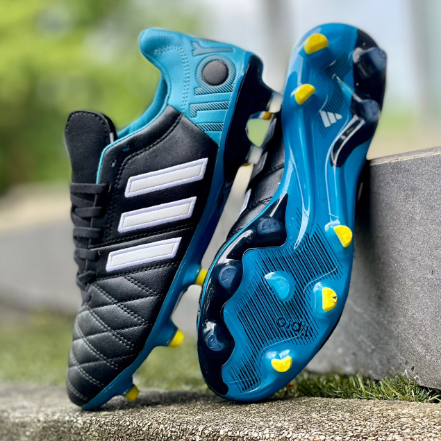 รองเท้าฟุตบอล สตั๊ด อดิดาส Adidas Adipure11 Pro หนังวัวแท้ ถ่ายจากสินค้าจริง มีเก็บเงินปลายทาง(แถมดันทรง+ถุงผ้า+กล่อง)