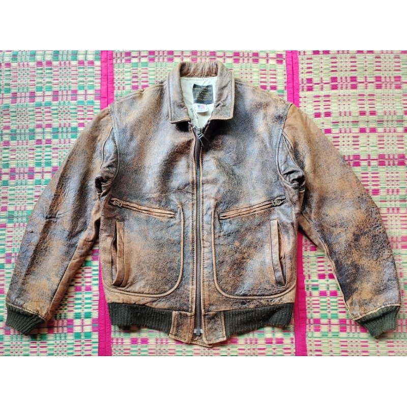 เสื้อกันหนาว vintage Avirex Type G-2 bomber jacket leather jacket made in USA