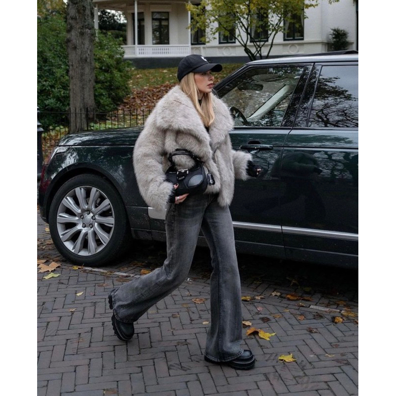 (พร้อมส่ง!) เสื้อโค้ทขนเฟอร์ Faux fur แบบสั้น ปกใหญ่ สีสวยมากก ด้านในบุอย่างดี - รูปที่ 4