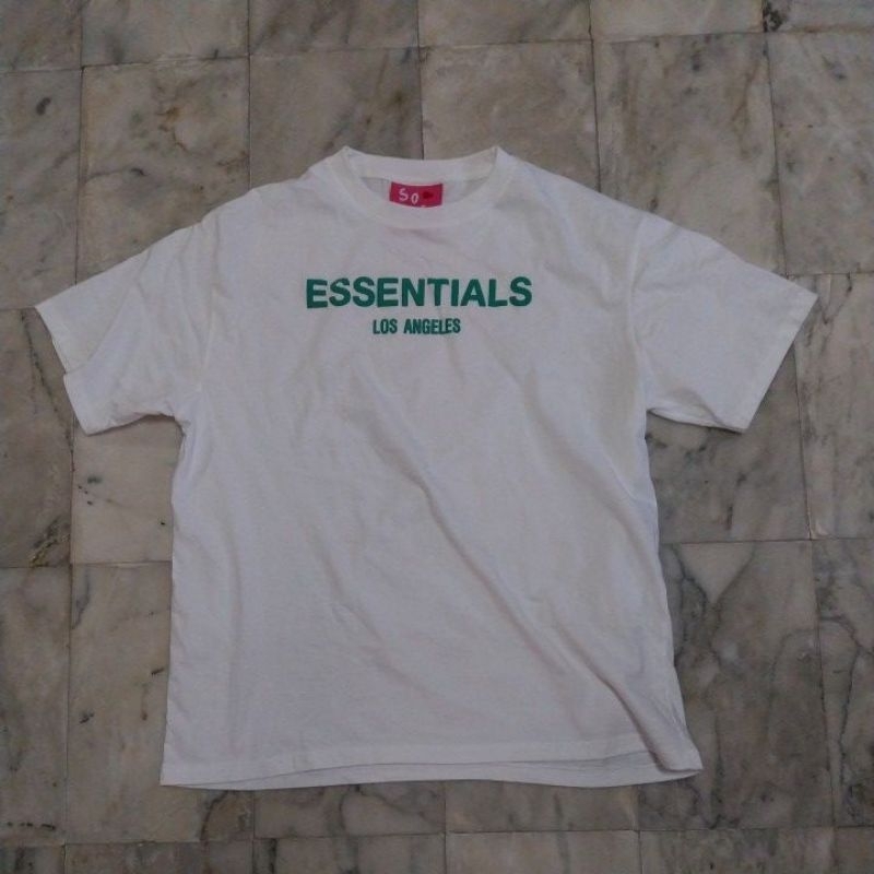 เสื้อยืดแขนสั้น(แฟชั่น) ESSENTIALS LOS ANGELES มือสอง สภาพดี ของพร้อมส่งครับ