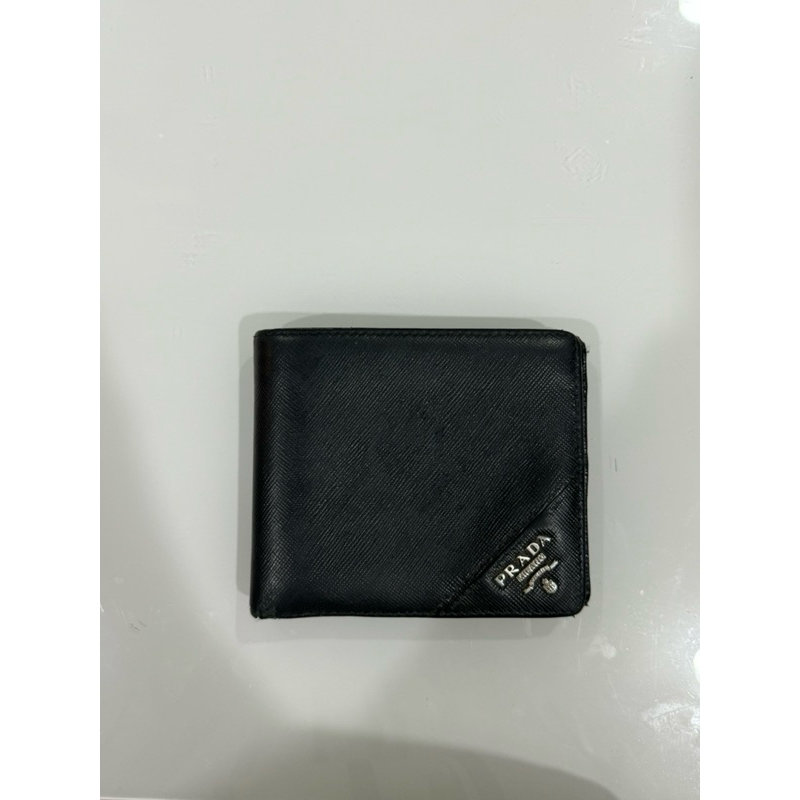 (Used) Wallet กระเป๋าสตางค์ prada ไม่มีอุปกรณ์