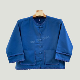 เสื้อผ้าฝ้ายคอกลม แขนสามส่วนกระดุมปั๊ม ทรงตรงสวยเรียบร้อย งา…