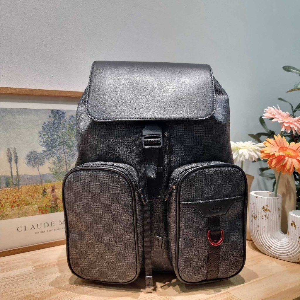 LV utility backpack [สินค้า Outlet]