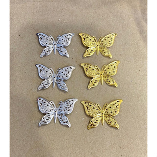 แผ่นโลหะฉลุผีเสื้อสีเงิน,สีทอง 5 ชิ้น 25 บาท ขนาด 4*3 cm.