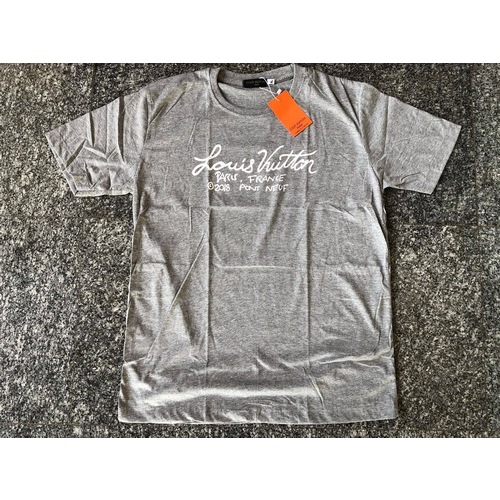 เสื้อยืด คอกลม LV T-shirt