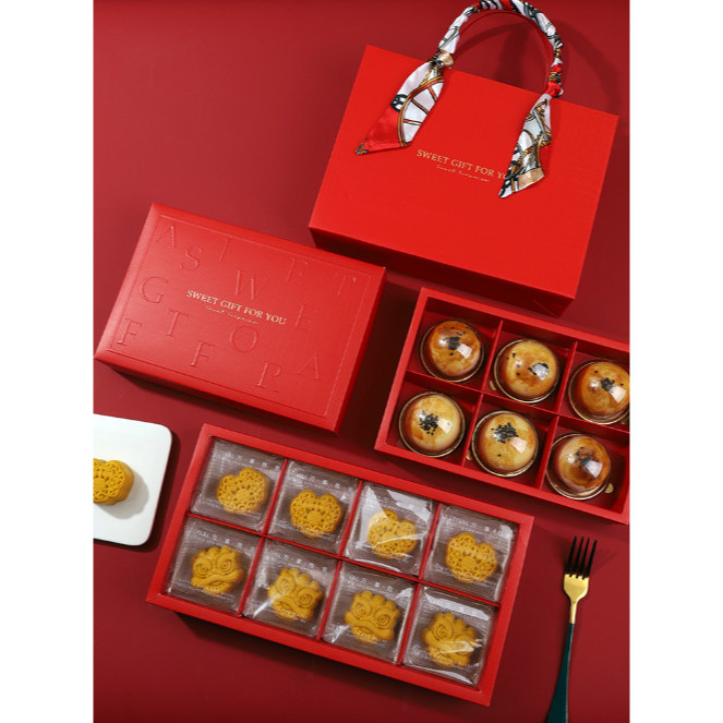 กล่องเค้ก  ขนมไหว้พระจันทร์ 6 ช่อง  8 ช่อง ถุงหูหิ้ว ฝาครอบ sweet gift for U （MOON111）