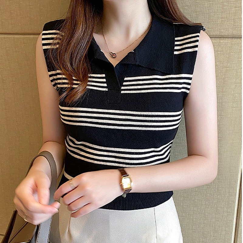 เสื้อกล้ามผู้หญฺง เสื้อไหมพรม แขนกุด คอปก ลายทาง M2808#