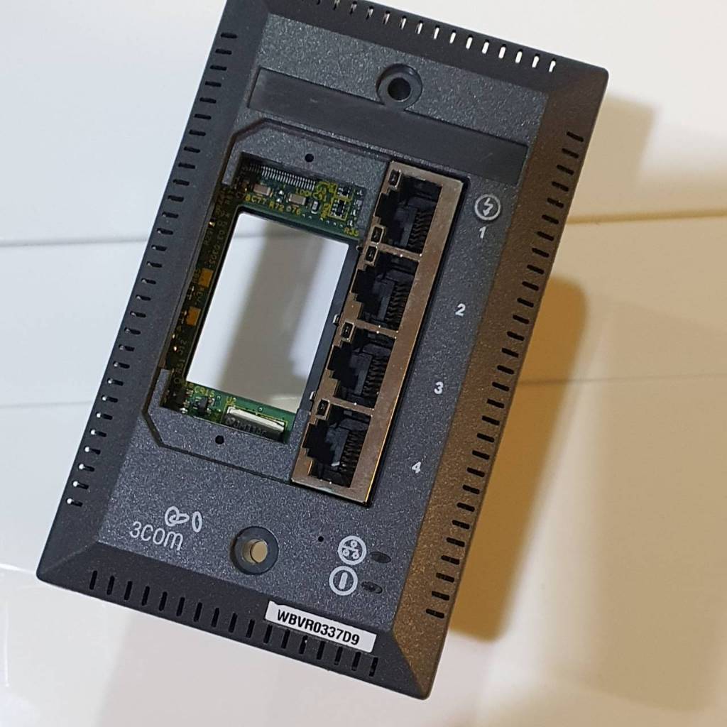 3com network jack switch model 3cnj200