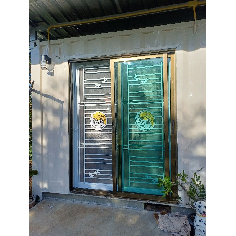 ประตูเหล็กดัดบานเลื่อนสลับ(พร้อมมุ้งลวด)💥ราคาถูกขนาดตามสั่งทำ รายละเอียดทักแชท