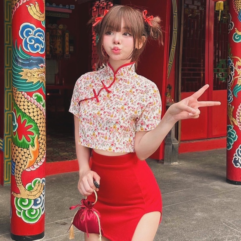 Petite♡︎ Botun crop เสื้อครอปคอจีนใส่รับอั่งเปาตรุษจีน เสื้อกี่เพ้า เสื้ออาหมวยลายดอกโบตั๋น น่ารัก ราคา ถูกที่สุด ดีลบีเคเค แกลเลอรีภาพที่ 7