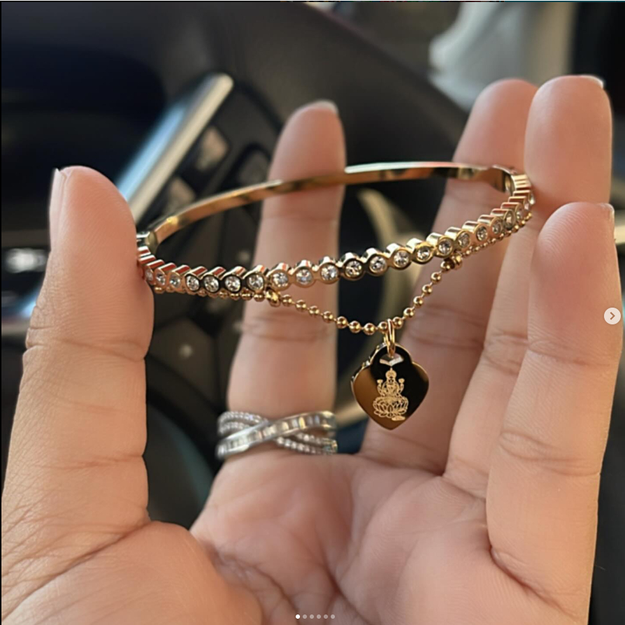 I told พระแม่ลักษมี about …. กำไล พระแม่ลักษมี แบบใหม่ค่ะ ขนาด ข้อมือเล็ก 14 ซม ใส่ได้นะรุ่นนี้ สวยมาก กกก จริงๆๆๆๆ