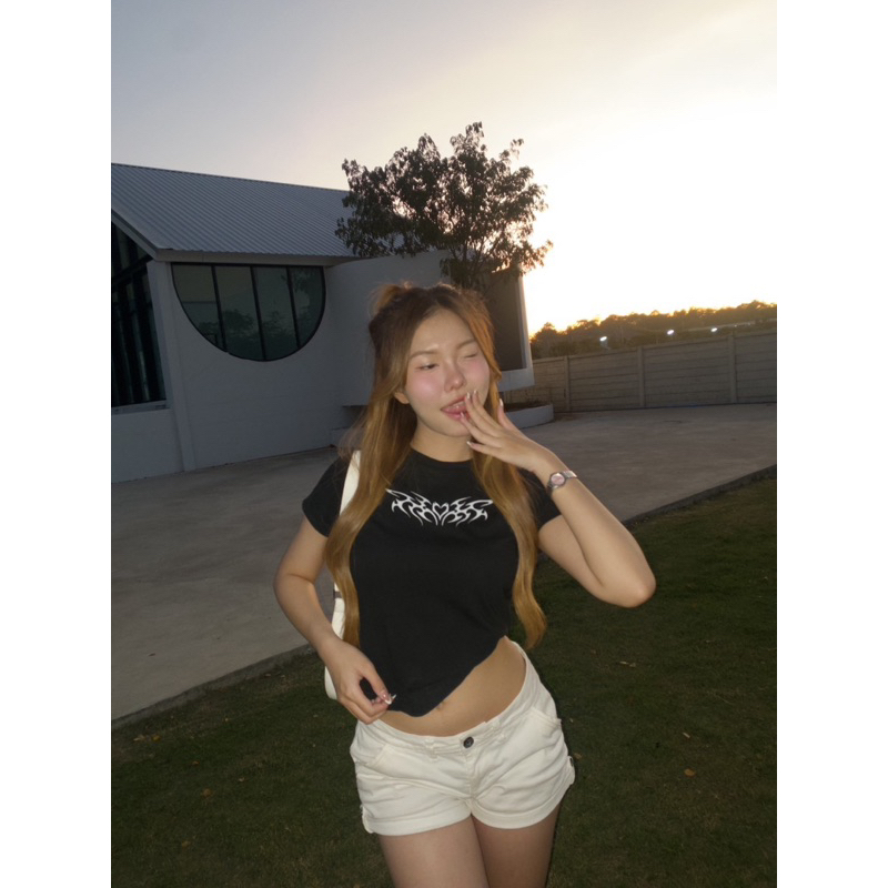 [IRISCIRCLE]🎨เสื้อยืด  Heart fire❤️‍🔥💘(Baby tee)cotton100% 📦🏷️