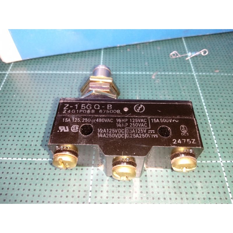 Omron Limit Switch Made in Japan  Z-15GQ-B , Z-15HW78-B