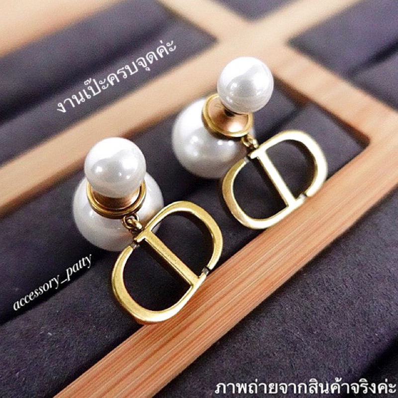 🧡ต่างหูมุกงานสวยค่ะ❌มีแจ้งในรายละเอียดสินค้าค่ะ📌 รุ่นD21 มุกสีขาวตรงปกภาพทางร้านค่ะ หน้าหลังห้อยจี้สีแอนทีค่ะ ✨