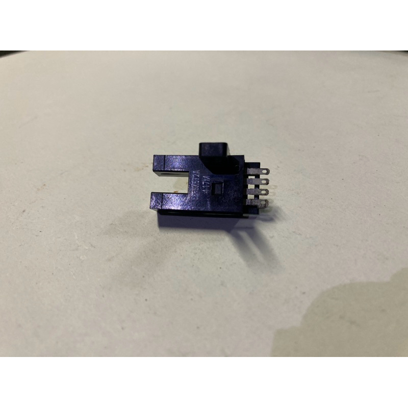 Photoelectric sensor Omron EE-SX672A