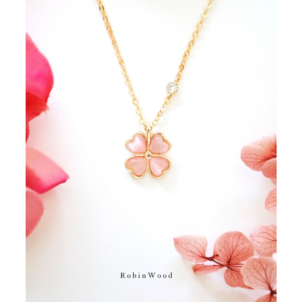 สร้อยคอใบโคลเวอร์ Clear Quartz Clover