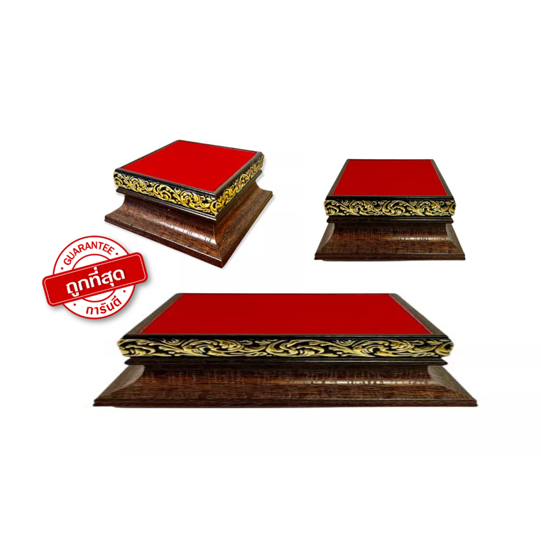 ฐานวางพระ ฐานรองพระ พื้นกำมะหยี่สีแดง กรอบไม้ลายไทย สีโอ้ค ฐานสูง 2 นิ้ว เกรดAA+ [ลายไทยโอ้ค]