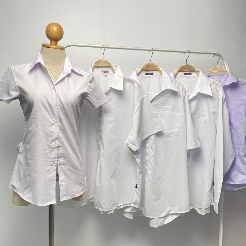 เสื้อนักศึกษา มือ1 ขายเทหลักสิบบบป้ายD-four