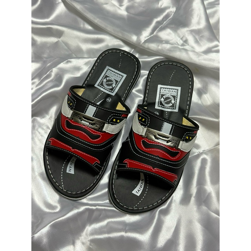 สีแดงดำพื้นบาง รองเท้าแตะสไตล์เทวินทร์ Taiwan | ขนาด40-44