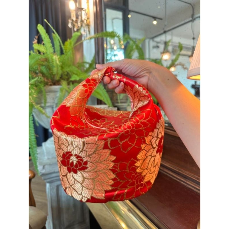 ถุงส้ม ถุงส้มมงคง กระเป๋าส้มตรุษจีนตัดเย็บเอง ฝีมือปราณีต**ไม้มังกร ไม่มีดอกให้นะคะ ซื้อเพิ่มได้แจ้งทางร้านได้ค่ะ
