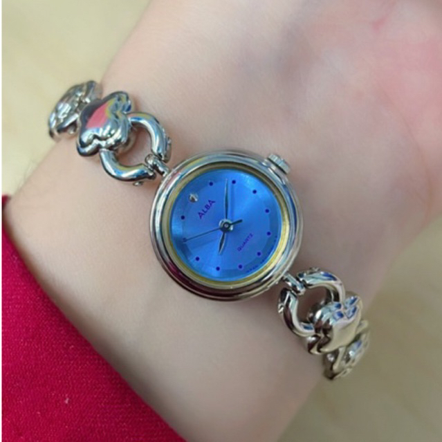 ส่งต่อ นาฬิกา Alba by seiko สีเงิน หน้าปัดฟ้า ของแท้
