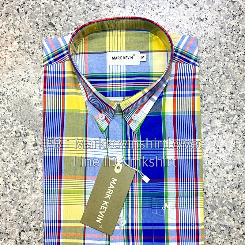 เสื้อเชิ้ตลายสก๊อต โทนสีน้ำเงิน-เหลือง แขนสั้นนะคะ