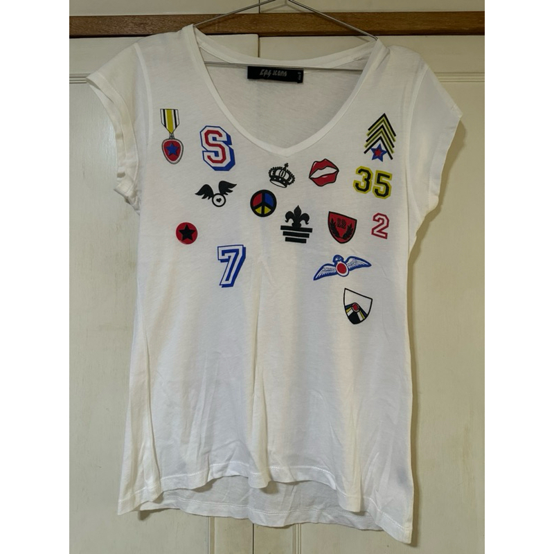 เสื้อยืด CPS ของแท้ สีขาวใส่สบาย ลายสกรีนด้านหน้า