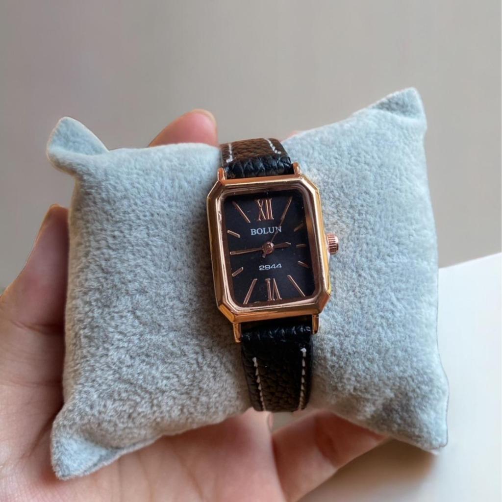 BOLUN นาฬิกาผู้หญิงหน้าปัดตัวเลขโรมันสายหนังสีดำพิ้งBL2