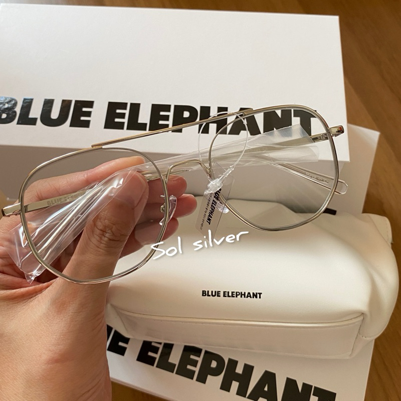[พร้อมส่ง2 สี] ของแท้💯BLUE ELEPHANT SOL GLASSES 👓 แว่นตา กรอบแว่นตา (แท้💯)