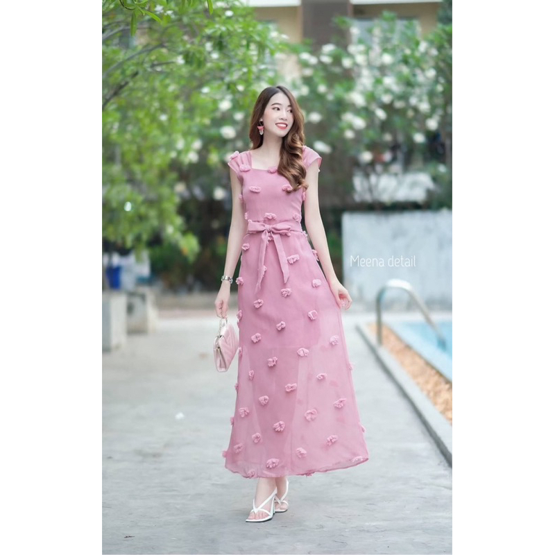 เดรสยาวซีทรูออกงานแต่ง