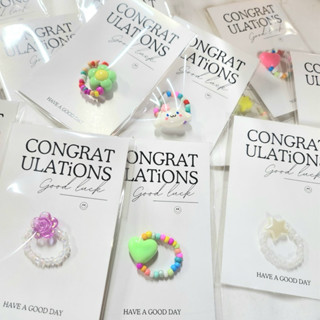 ของขวัญวันปัจฉิม การ์ด+แหวนลูกปัด congratulations พร้อมแพ็คเ…
