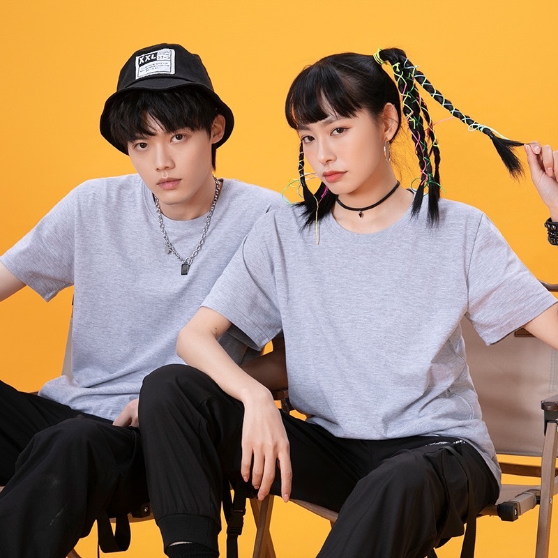 [เสื้อผลิตในไทย] เสื้อยืดสีพื้น เสื้อยืดตัวเปล่า คุณภาพเกินราคา Unisex ใส่ได้ทั้งหญิง ชายสีเทา
