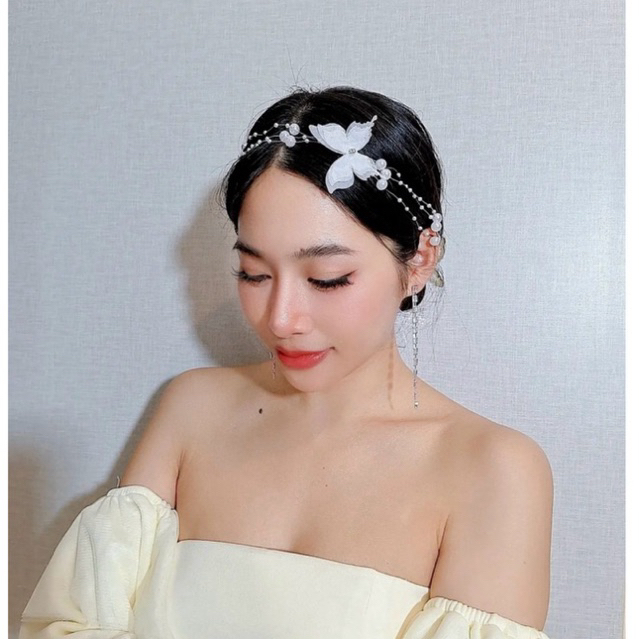 ส่งไว  ที่คาดผมแบบมัดด้านหลัง ผีเสื้อสีขาวประดับด้วยมุก ร้อยกับเอนไซม์ละมุนมาก