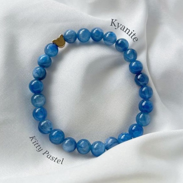 Classic Bear Kyanite Bracelet