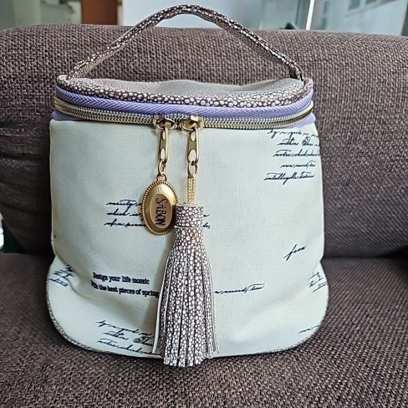 กระเป๋าเครื่องสำอางค์ Sabon