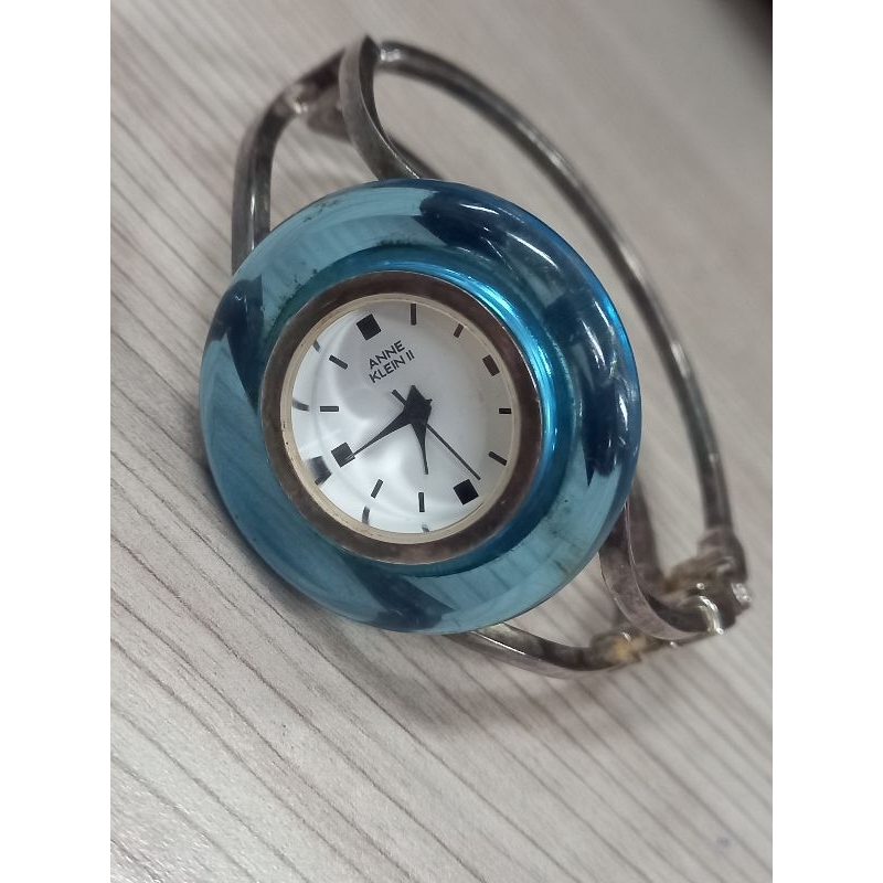 นาฬิกามือสอง ทรงกำไล Anne klein