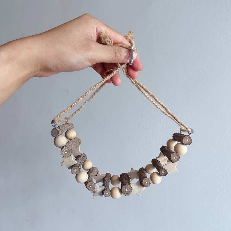 H-60 ชิงช้านก ของเล่นนก สะพานแขวน กว้าง7ซม. ยาว25ซม. เชือกยาว 18ซม.